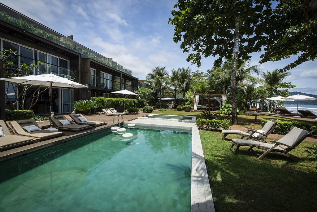 Nau Royal Hotel