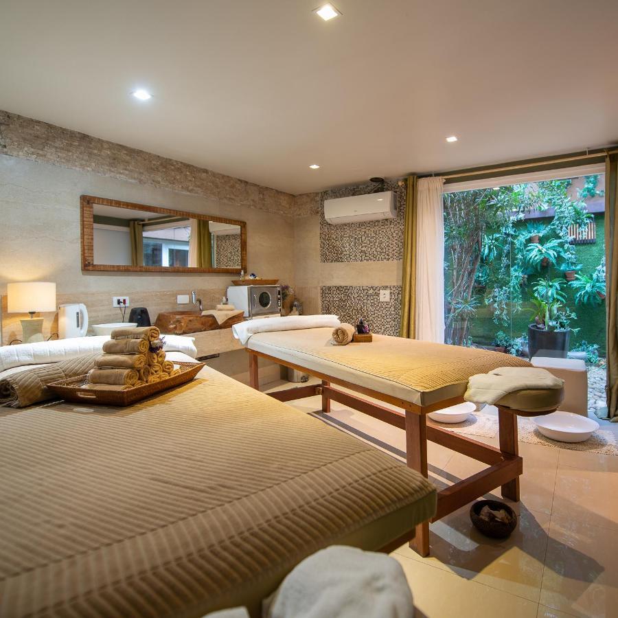 Nau Royal Camburi (Sao Paulo)